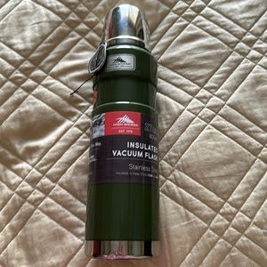 NWT!! High Sierra  27oz insulated vaccuum flask stainless steel moss green
